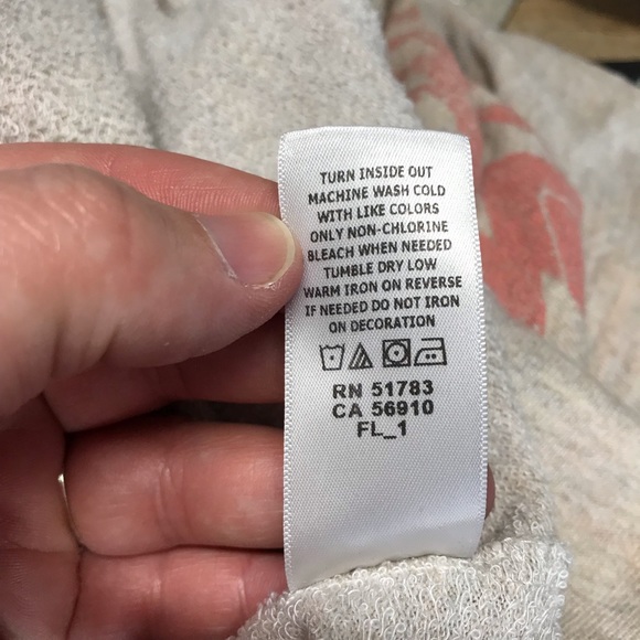 SOUTHWESTERN CUFF SLEEVE HOODED TOP - Picture 11 of 11